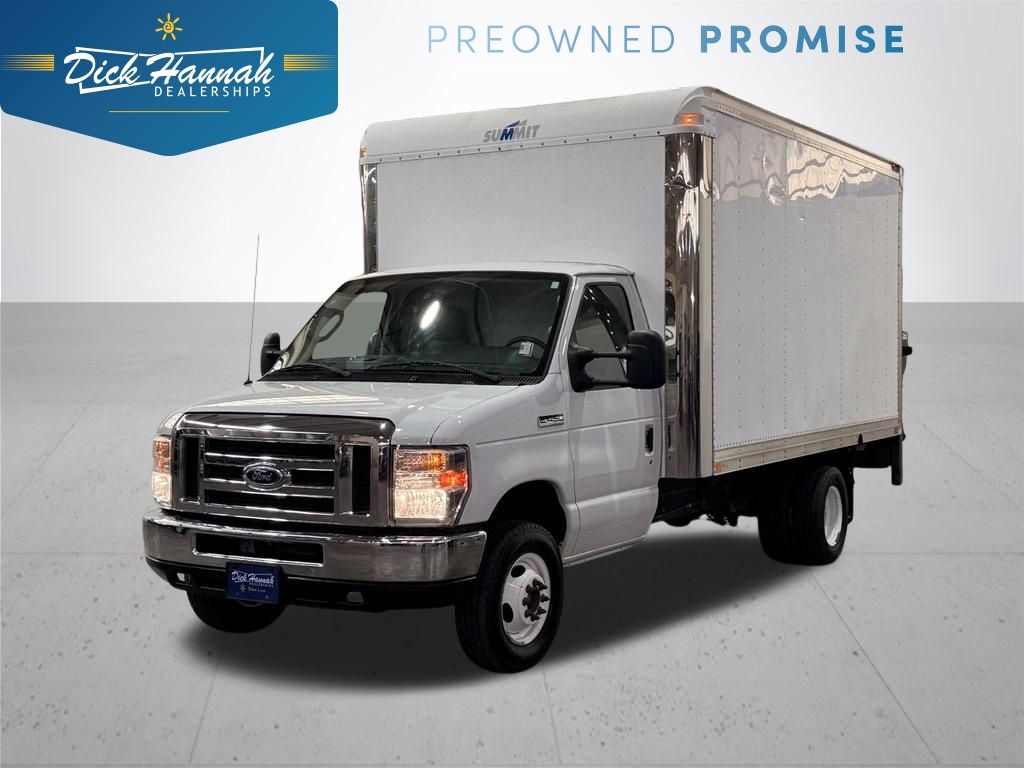 2016 Ford E-450SD Base