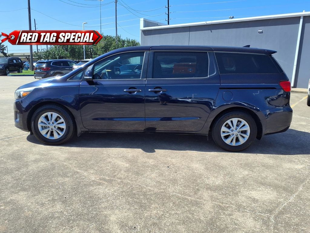 2018 Kia Sedona LX - 4