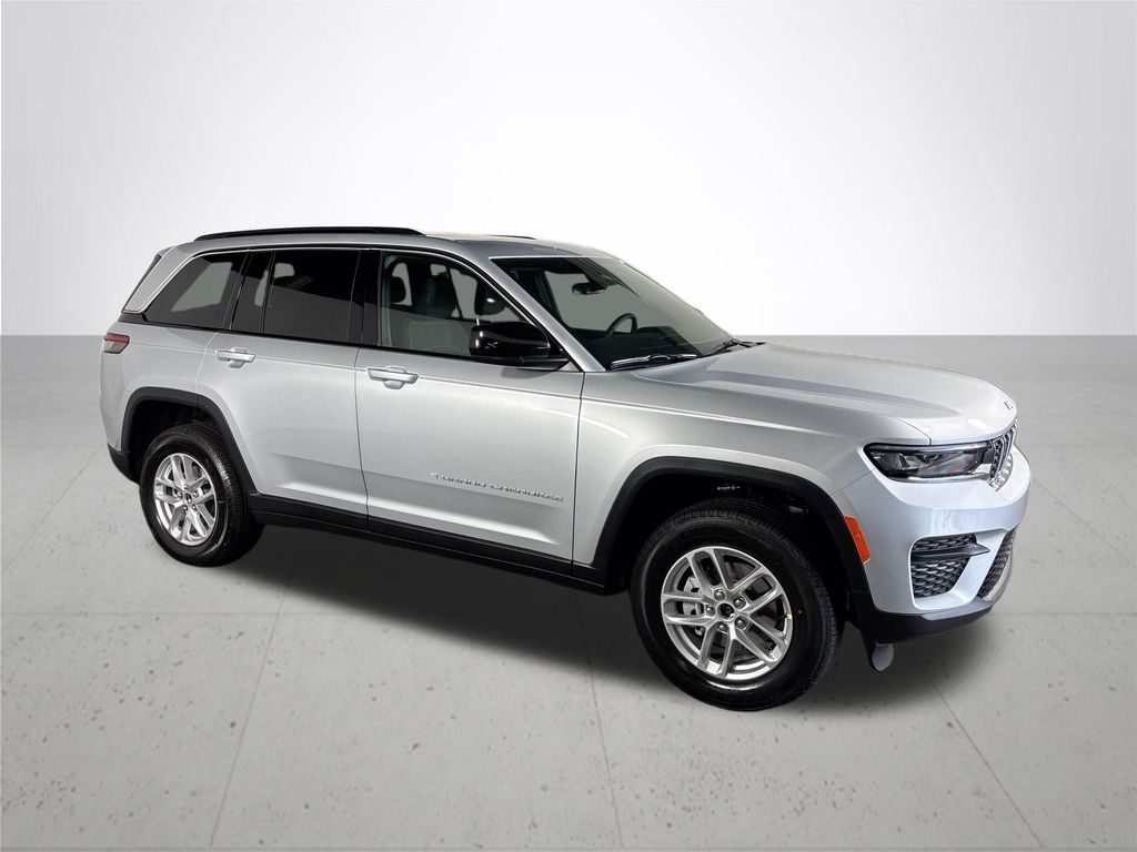 2026 Jeep Grand Cherokee Laredo X