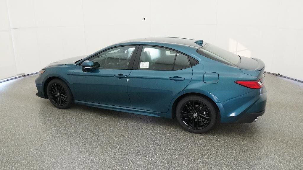 Thumbnail: 2025 Toyota Camry - 25