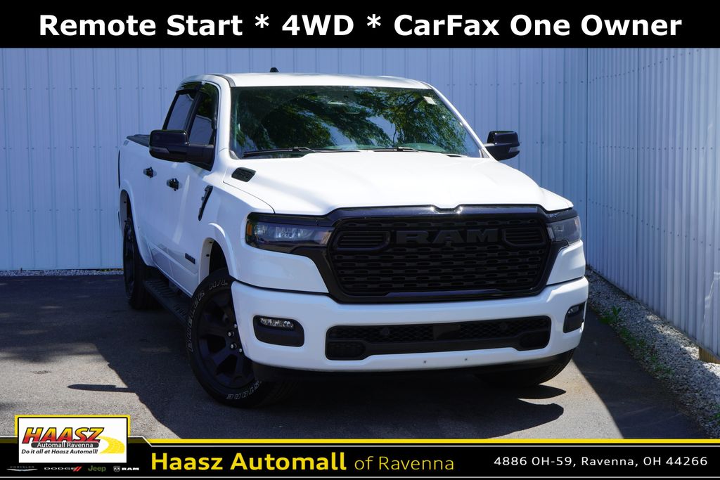 Bright White Clearcoat 2025 RAM 1500 Big Horn Crew Cab 4WD Pickup Truck Four-Wheel Drive 8-Speed Automatic