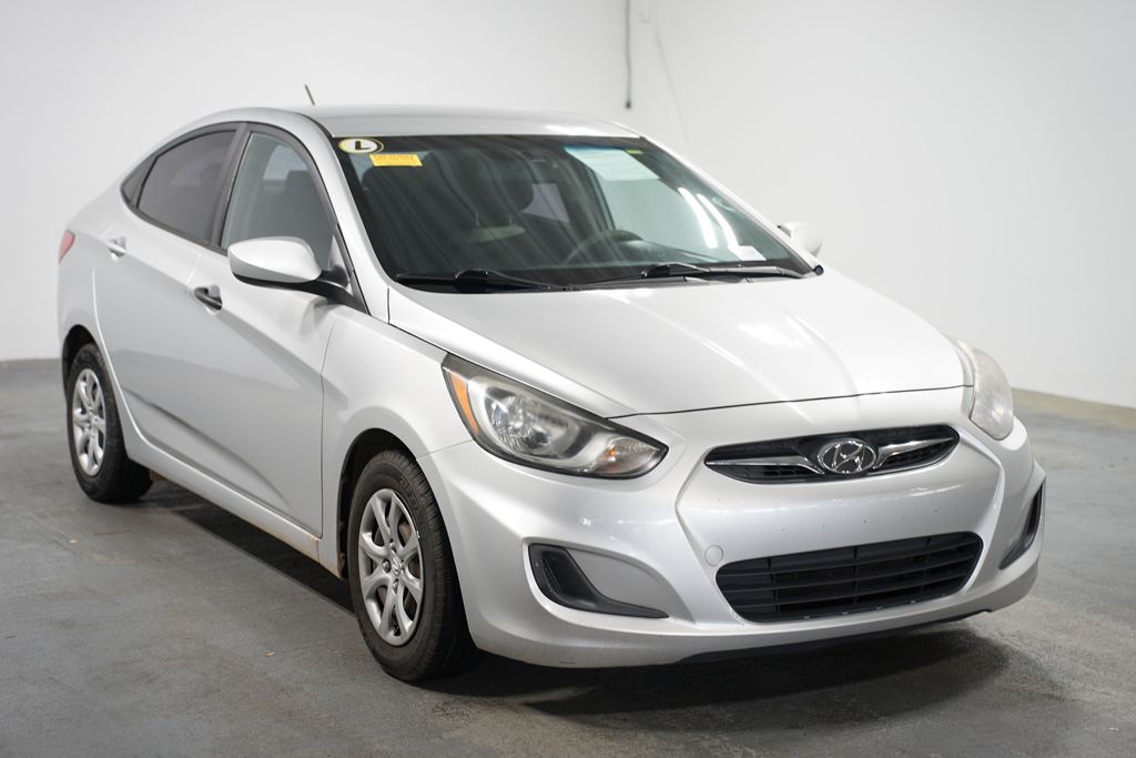 2014 Hyundai Accent GLS 3