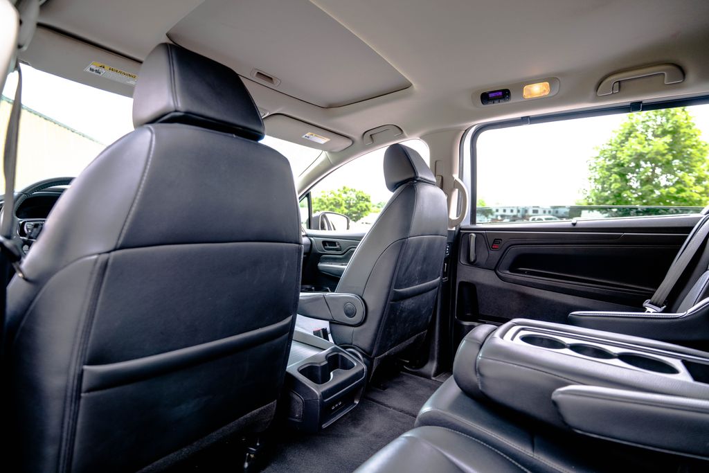 Used 2025 Honda Odyssey Van