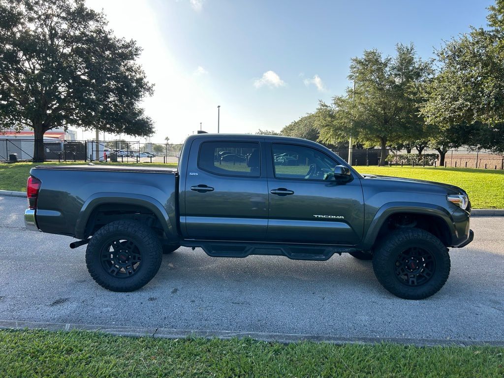 Thumbnail: 2020 Toyota Tacoma - 6
