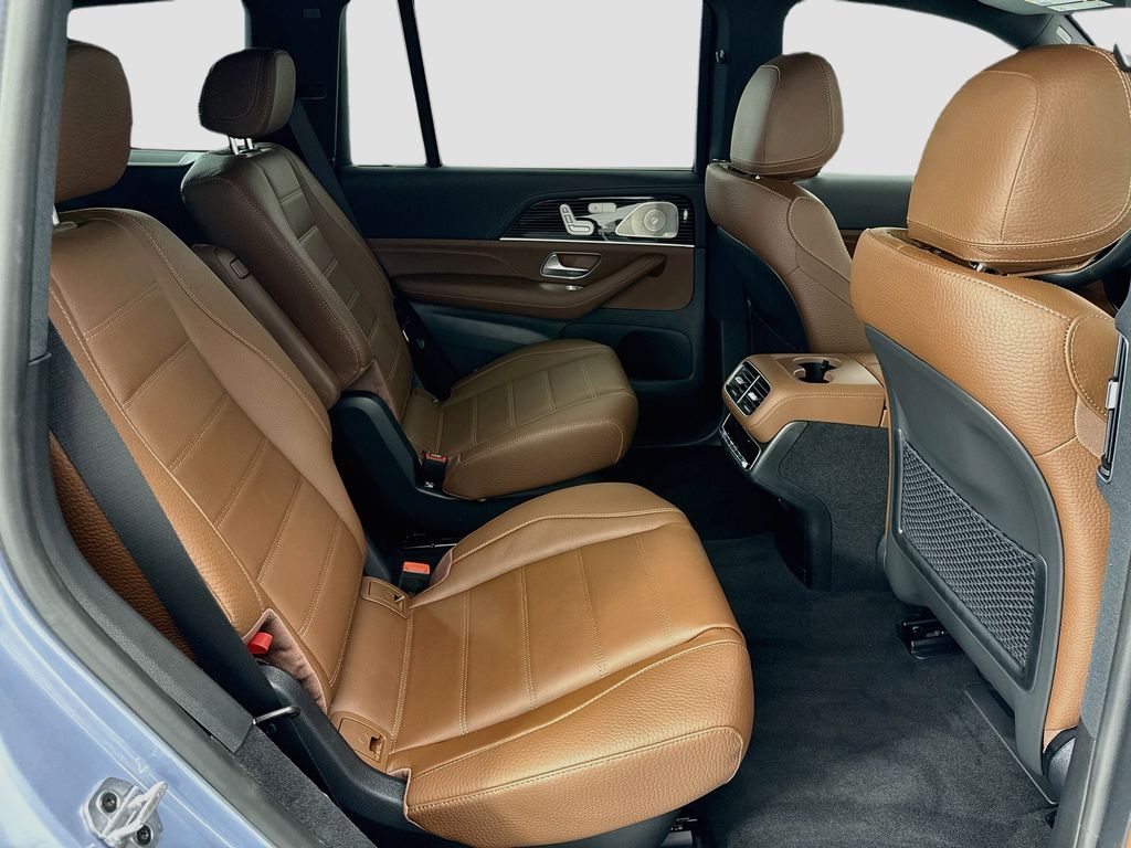 Thumbnail: 2026 Mercedes-Benz GLS - 21