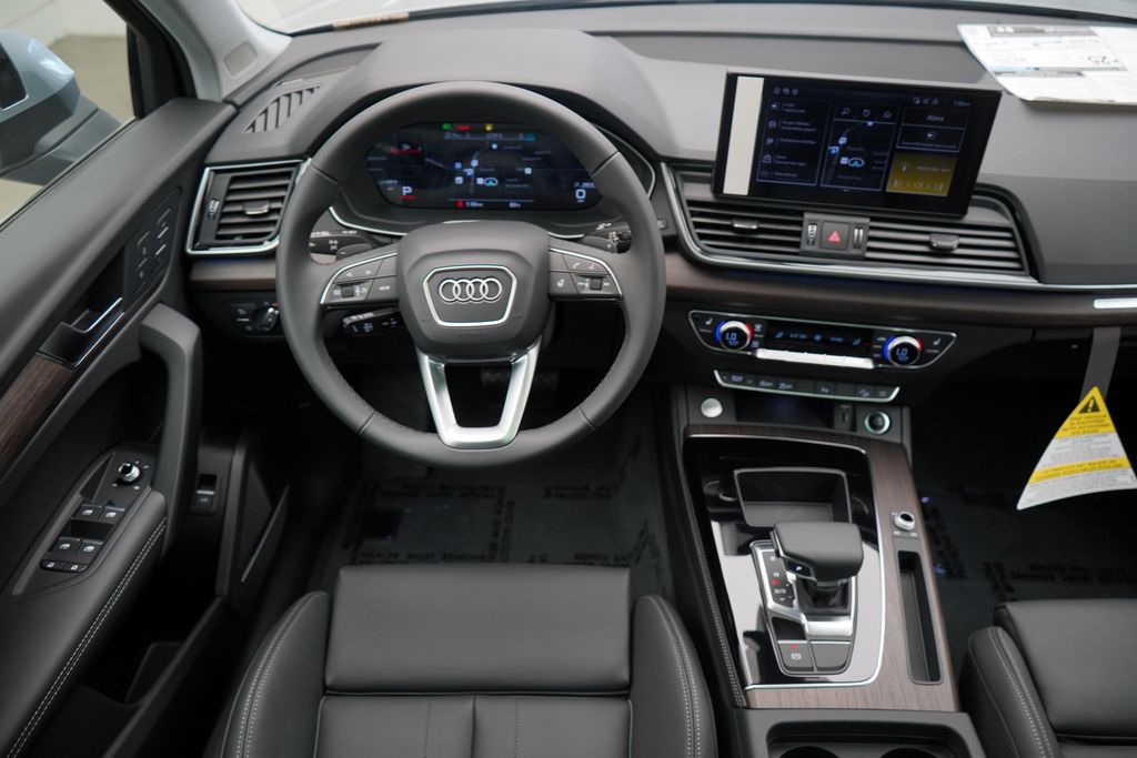 2025 Audi Q5  12