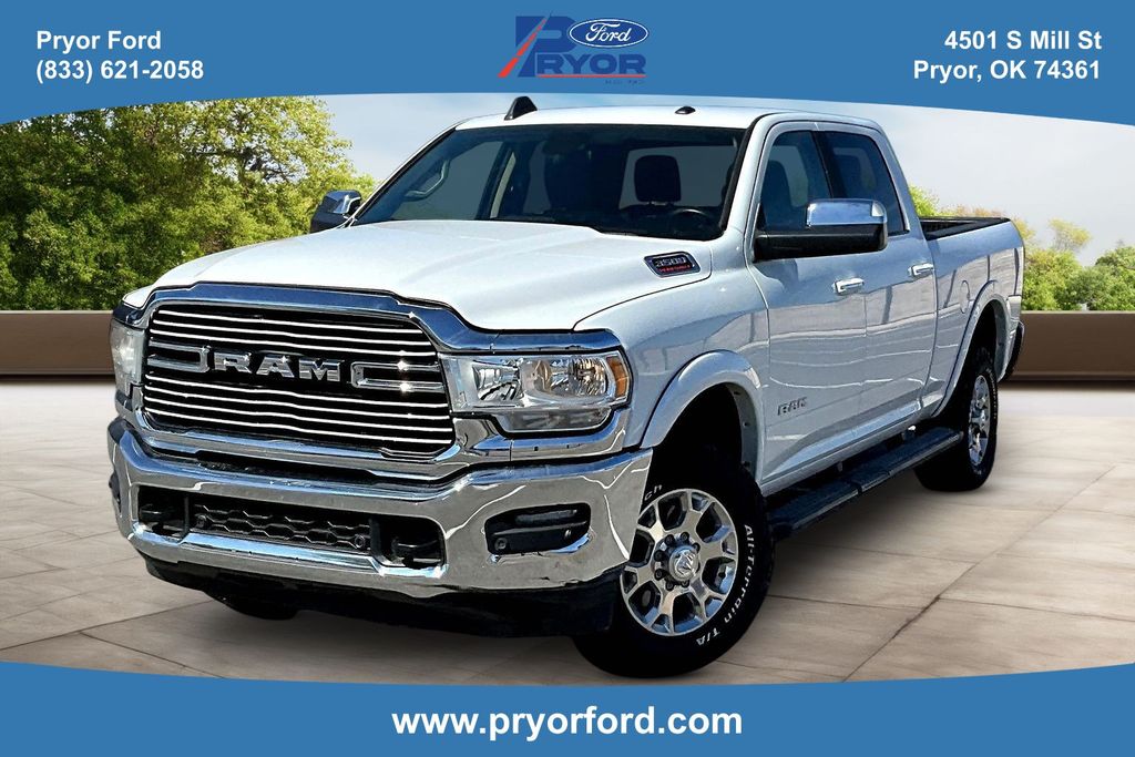 Bright White Clearcoat 2019 RAM 3500 Pickup Truck Four-Wheel Drive 6-Speed Automatic