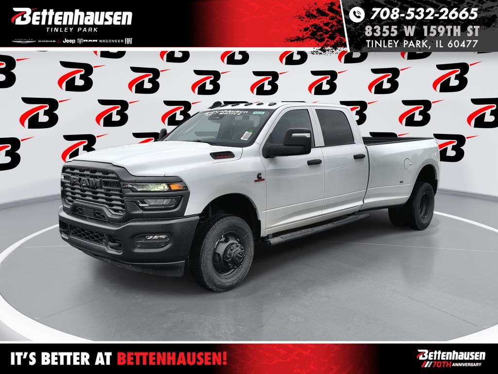2026 RAM 3500 Tradesman Crew Cab LB DRW 4WD