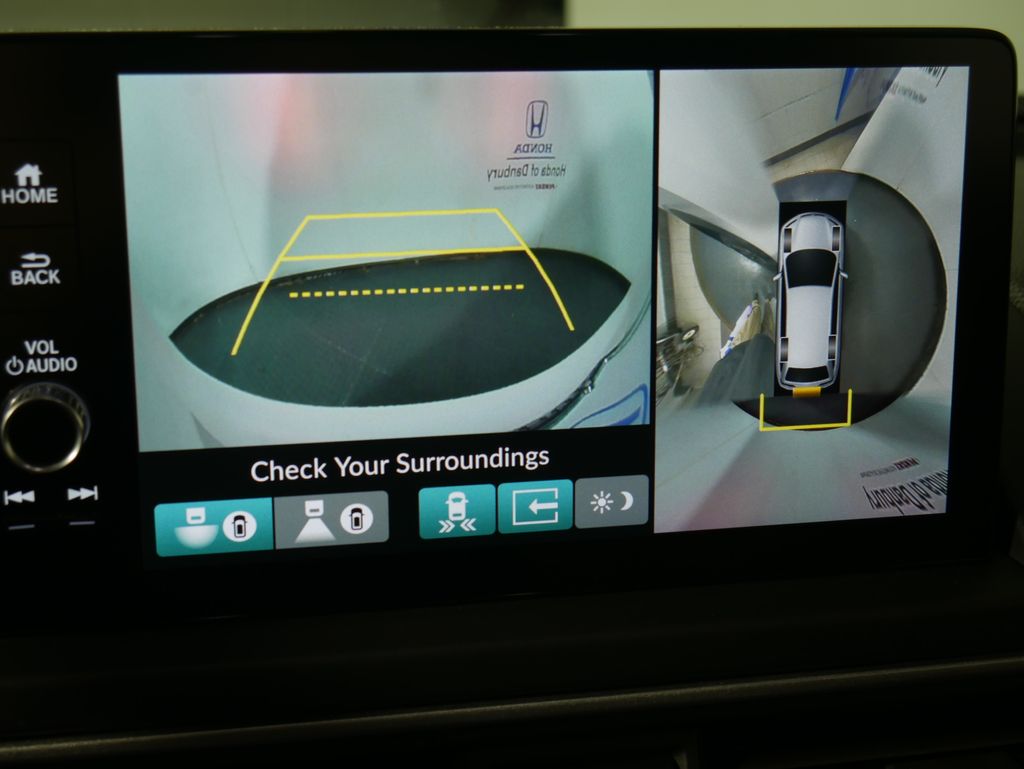 Thumbnail: 2023 Honda Pilot - 26