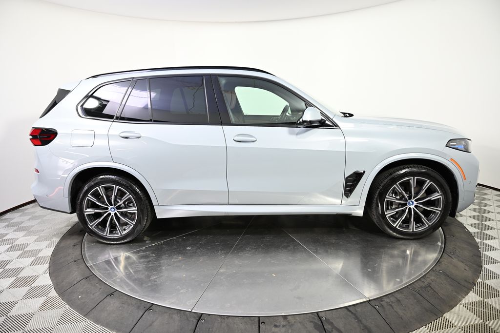 2025 BMW X5 xDrive50e 6