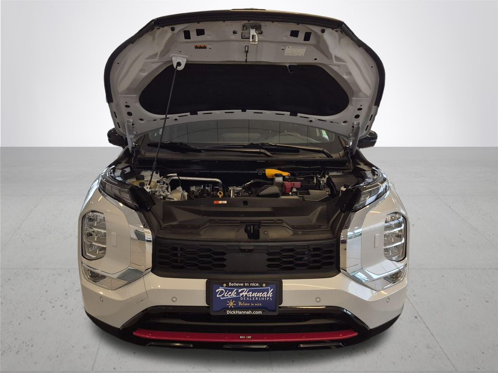 2024 Mitsubishi Outlander SE Ralliart