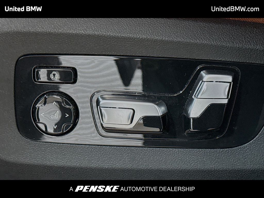 Thumbnail: 2023 BMW X5 - 4