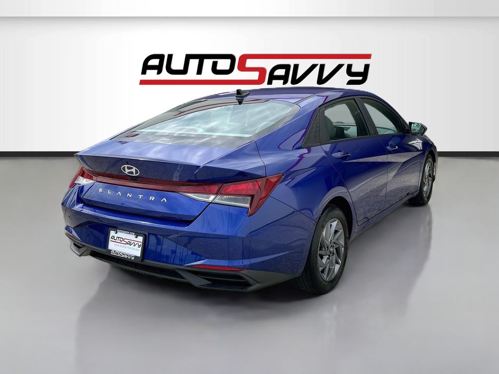 Used 2024 Blue Hyundai SEL image 7
