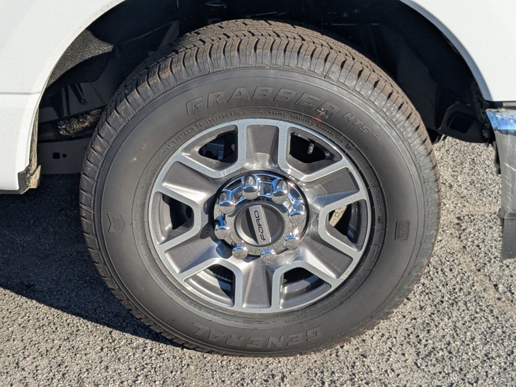 2026 Ford F-350 Super Duty LARIAT