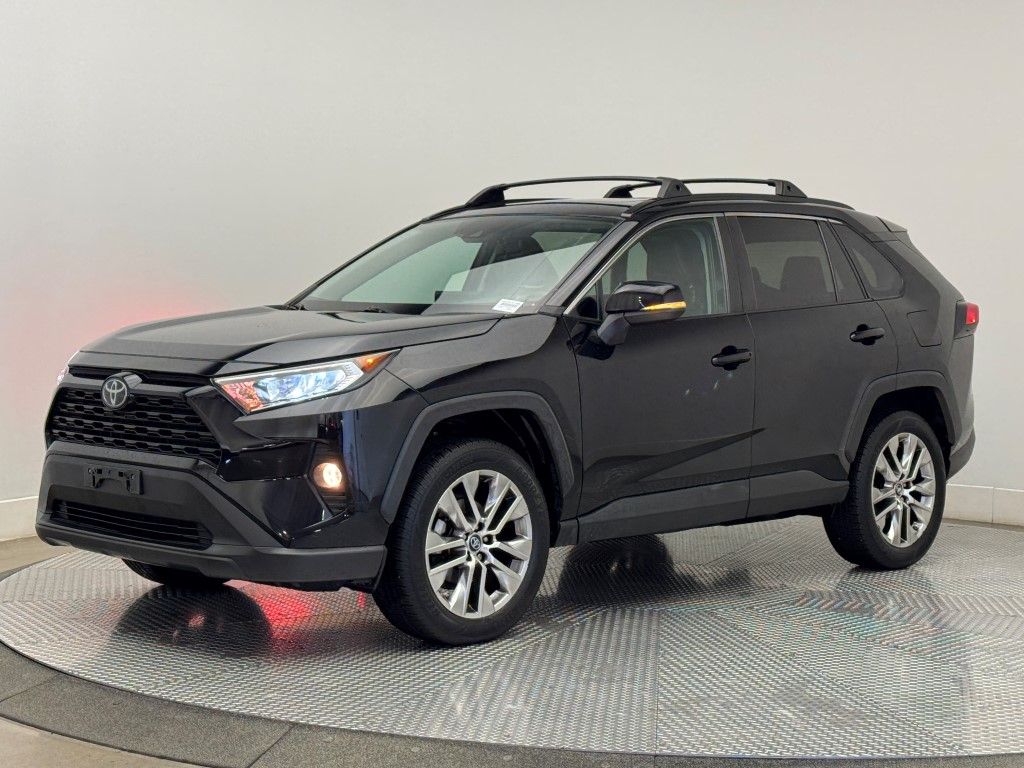 2019 Toyota RAV4 XLE Premium 5