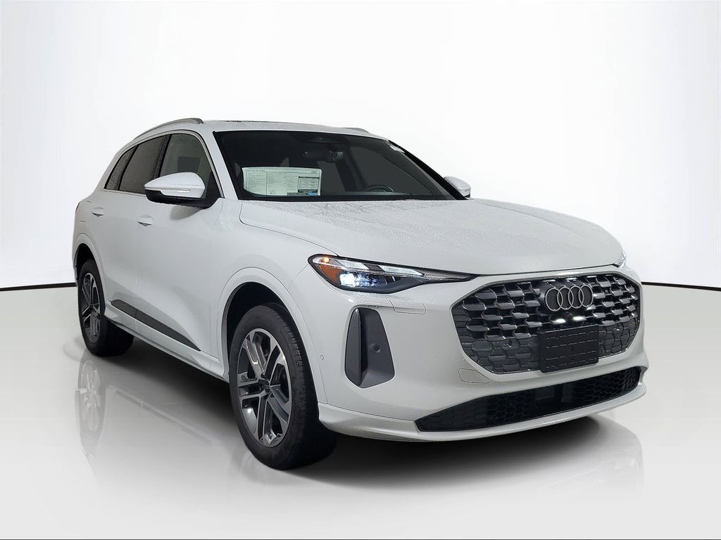 Glacier White Metallic 2026 Audi Q5 SUV / Crossover All-Wheel Drive 7-Speed Automatic
