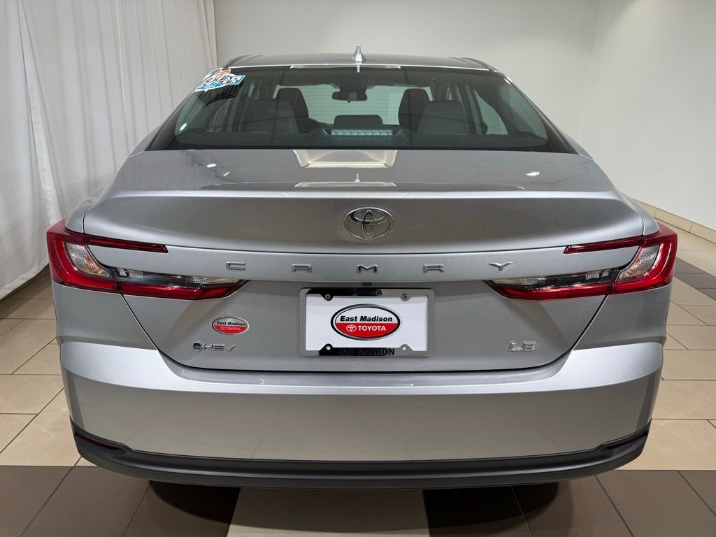 Thumbnail: 2025 Toyota Camry - 4