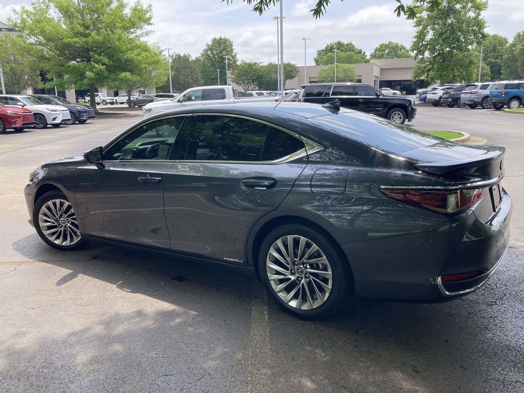 Used 2022 Gray Lexus 300h Ultra Luxury image 5