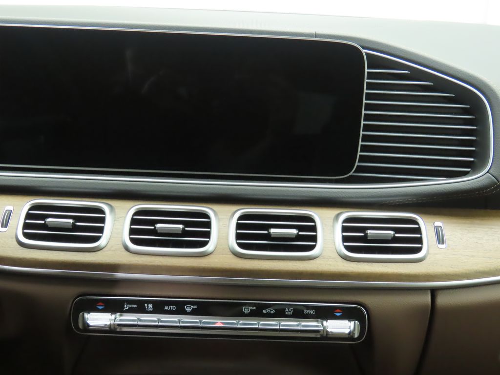 Thumbnail: 2026 Mercedes-Benz GLS - 14