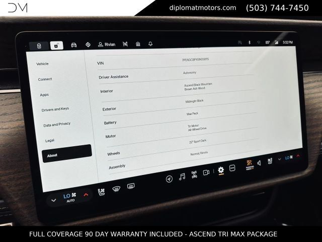 View vehicle photo 3