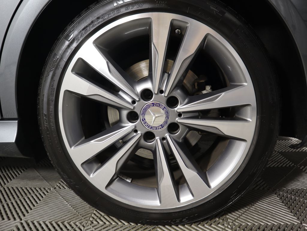 Thumbnail: 2016 Mercedes-Benz E-Class - 31