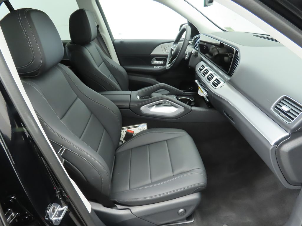 Thumbnail: 2026 Mercedes-Benz GLE - 18