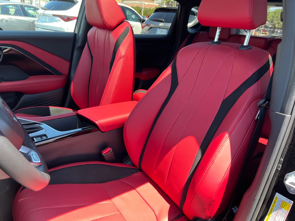 Thumbnail: 2025 Acura ADX - 15