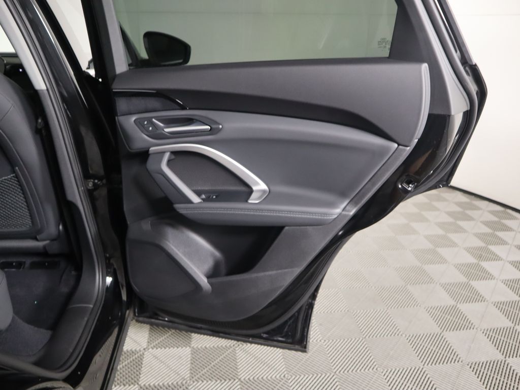 Thumbnail: 2025 Audi Q5 - 29