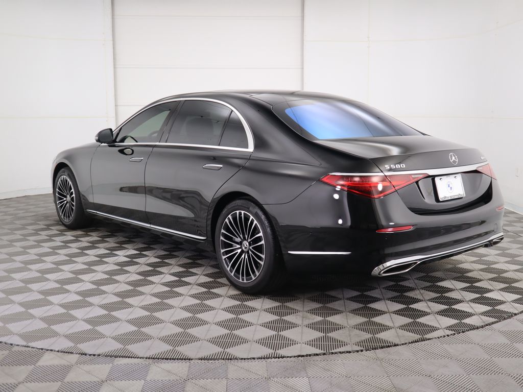 Thumbnail: 2024 Mercedes-Benz S-Class - 7