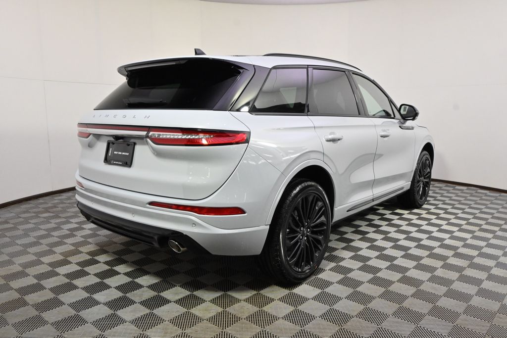 New 2026 White Lincoln Premiere image 6