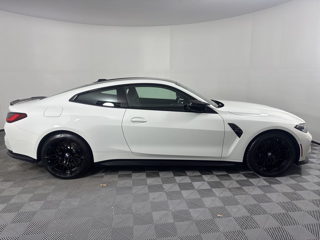Thumbnail: 2024 BMW M4 - 4