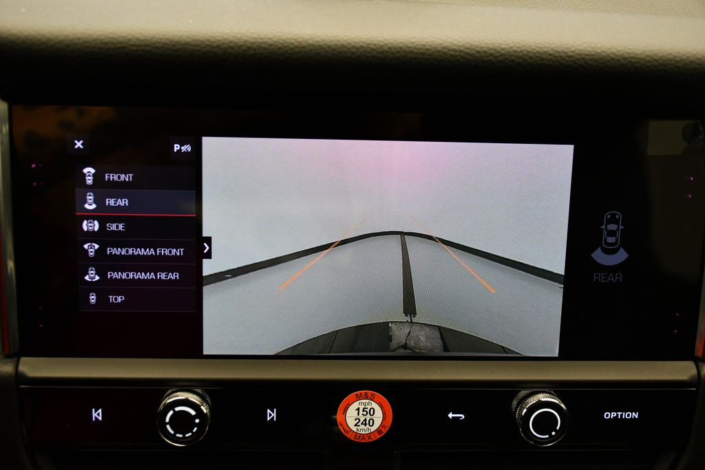 Thumbnail: 2026 Porsche Macan - 31