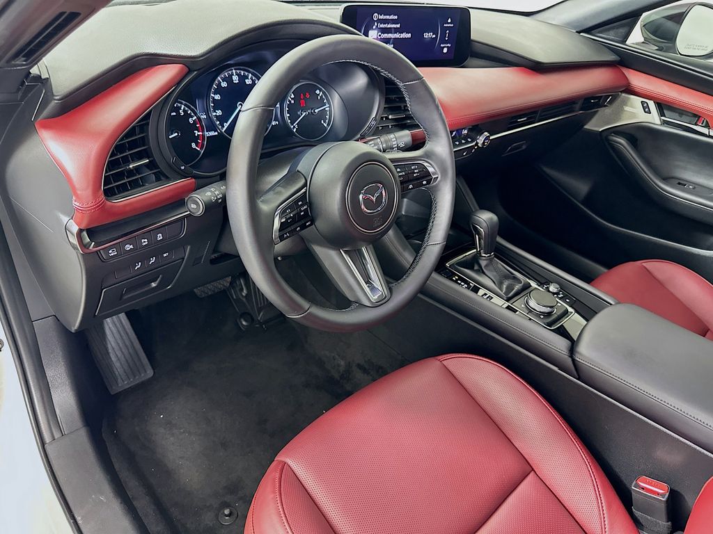 Thumbnail: 2025 Mazda Mazda3 - 9