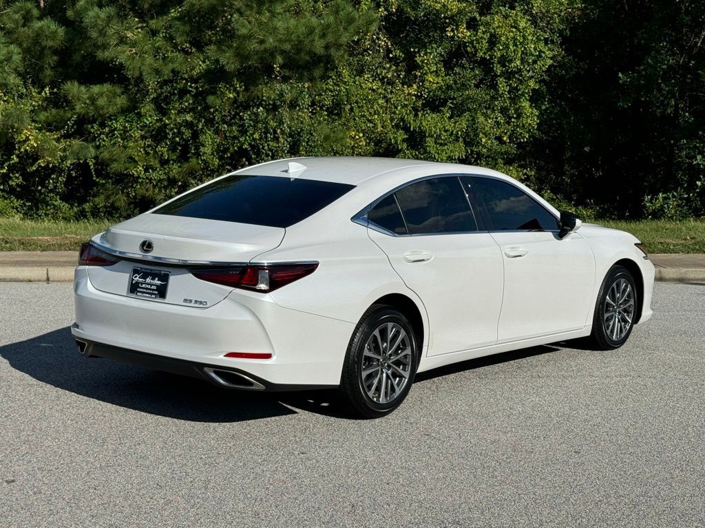 2022 Lexus ES 350 13