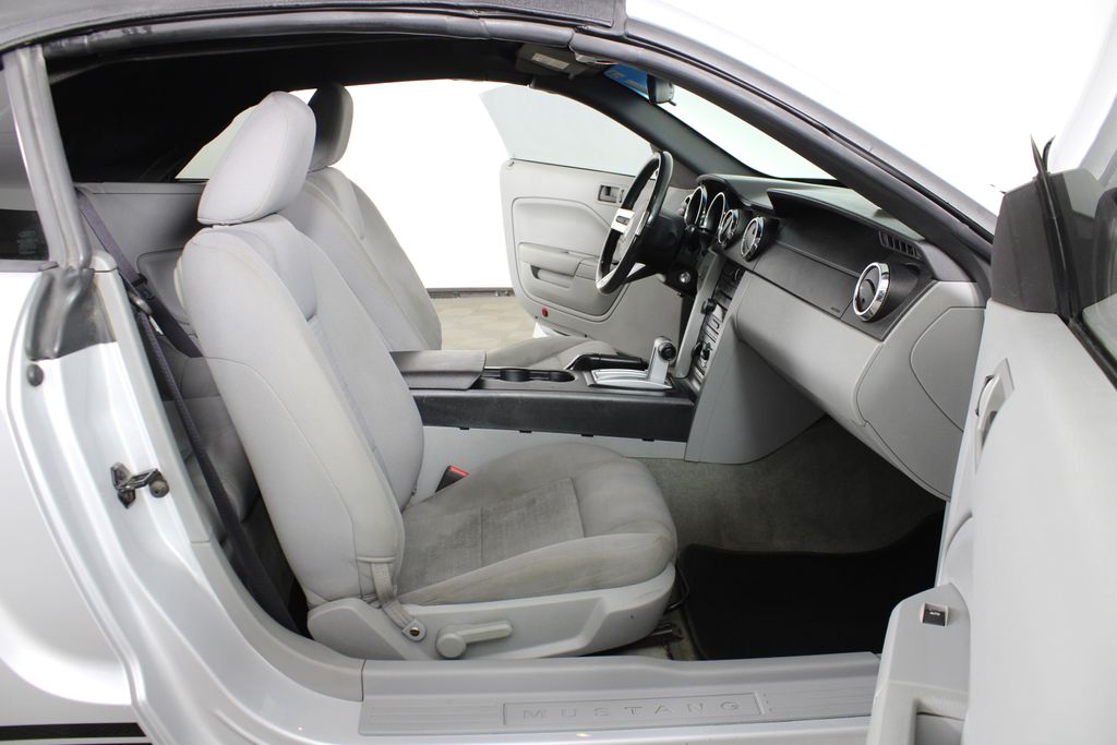 Used 2006 Ford Mustang for sale in 