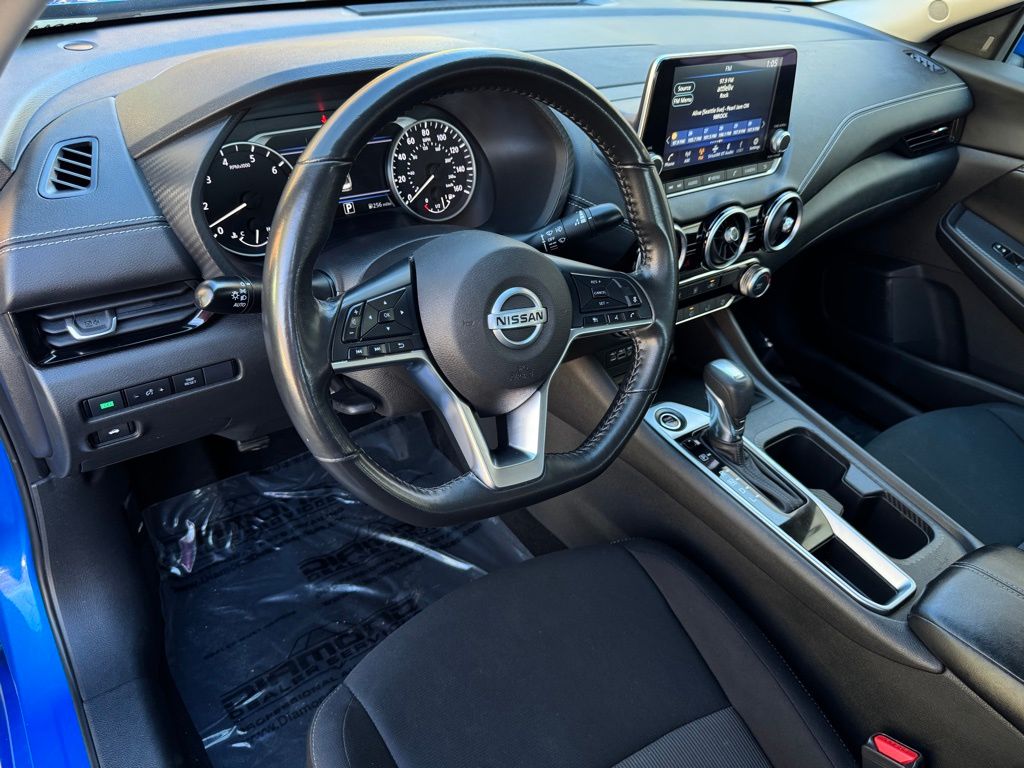 2023 Nissan Sentra SV Xtronic CVT