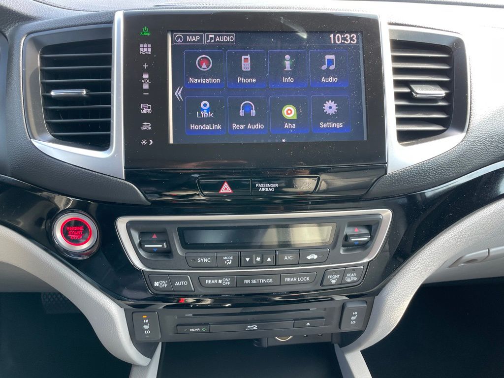 Thumbnail: 2016 Honda Pilot - 18