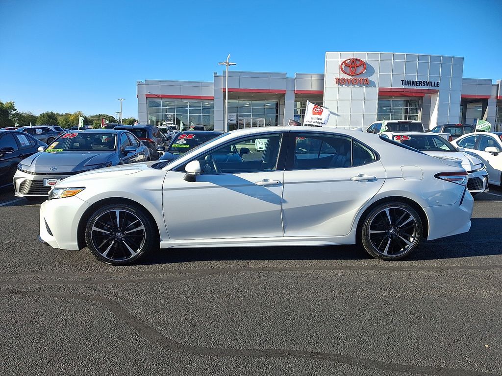 Thumbnail: 2020 Toyota Camry - 7