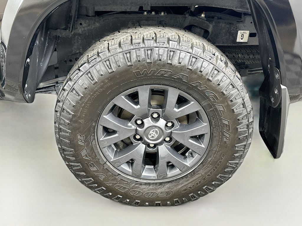 2023 Toyota Tacoma SR5 29