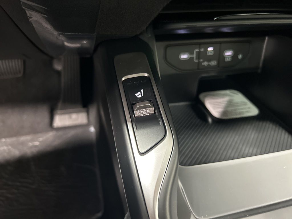 new 2026 Kia Sorento Hybrid car, priced at $42,670