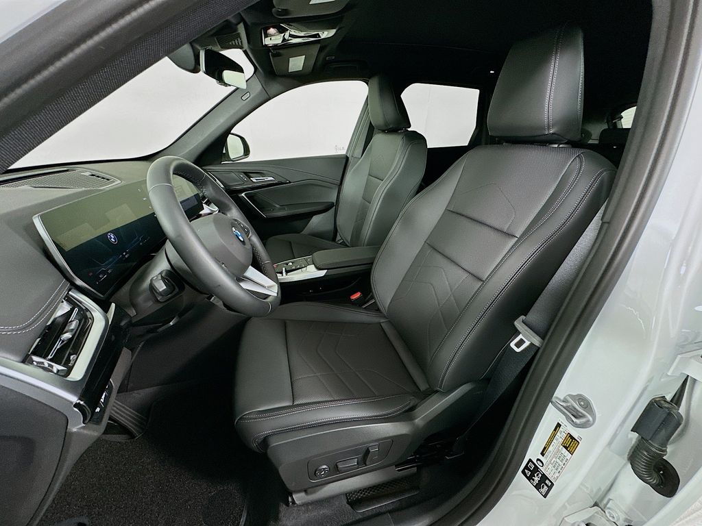 Thumbnail: 2026 BMW X1 - 16