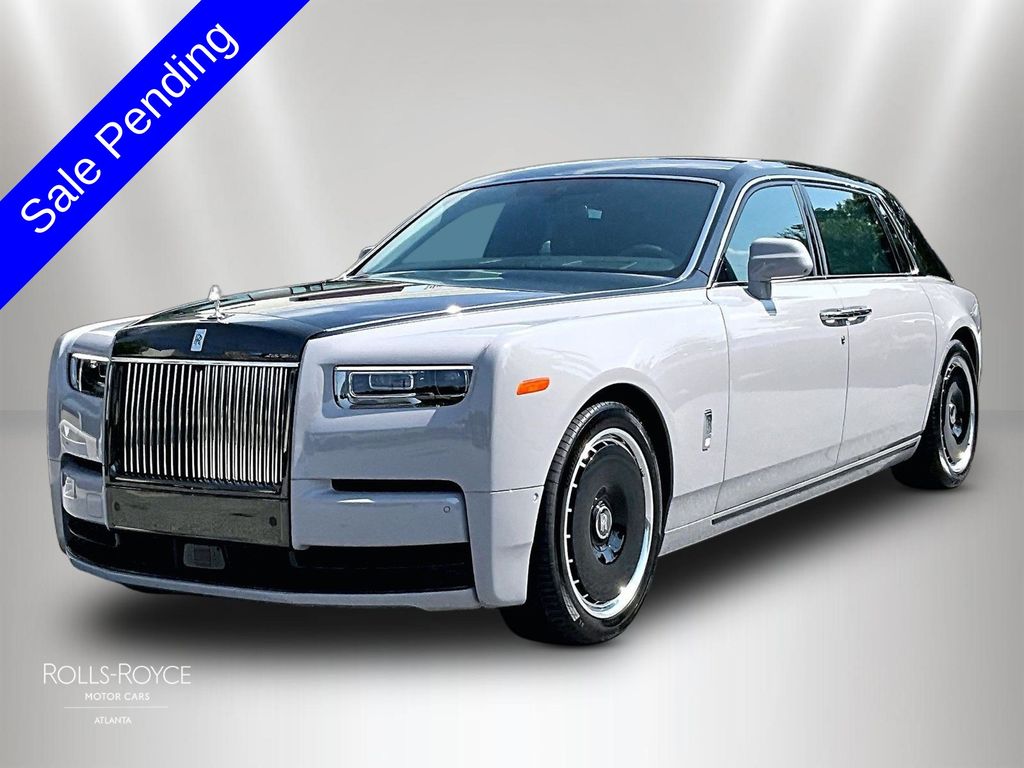 Gray (Two-Tone Tempest Grey w/Black Diamond) 2027 Rolls-Royce Phantom Sedan Rear-Wheel Drive 8-Speed Automatic