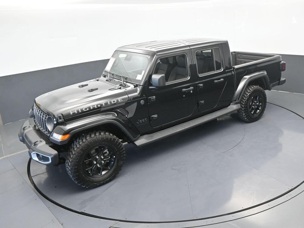 Used 2025 Black Clearcoat Jeep High Tide image 47