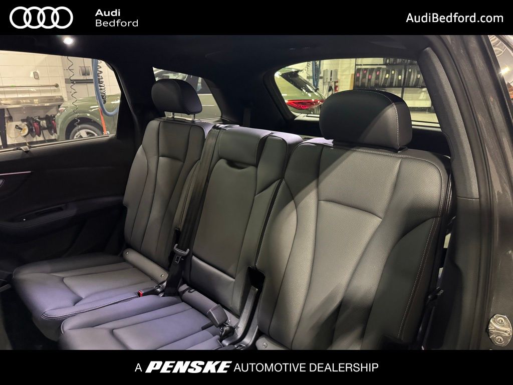 Thumbnail: 2026 Audi Q7 - 20