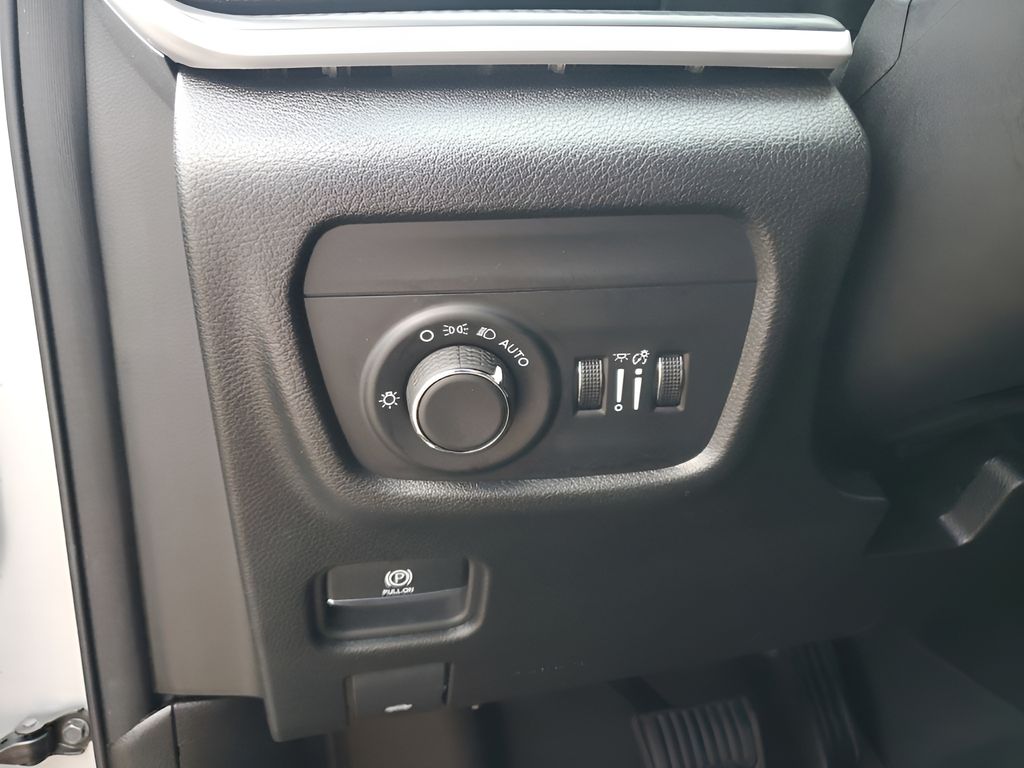 Used Car 2024 Jeep Grand Cherokee L  Altitude X For Sale Under $40,000 In Austin, Texas