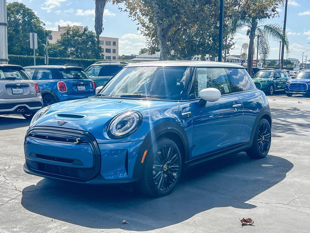 2024 MINI Cooper SE Electric Signature 5