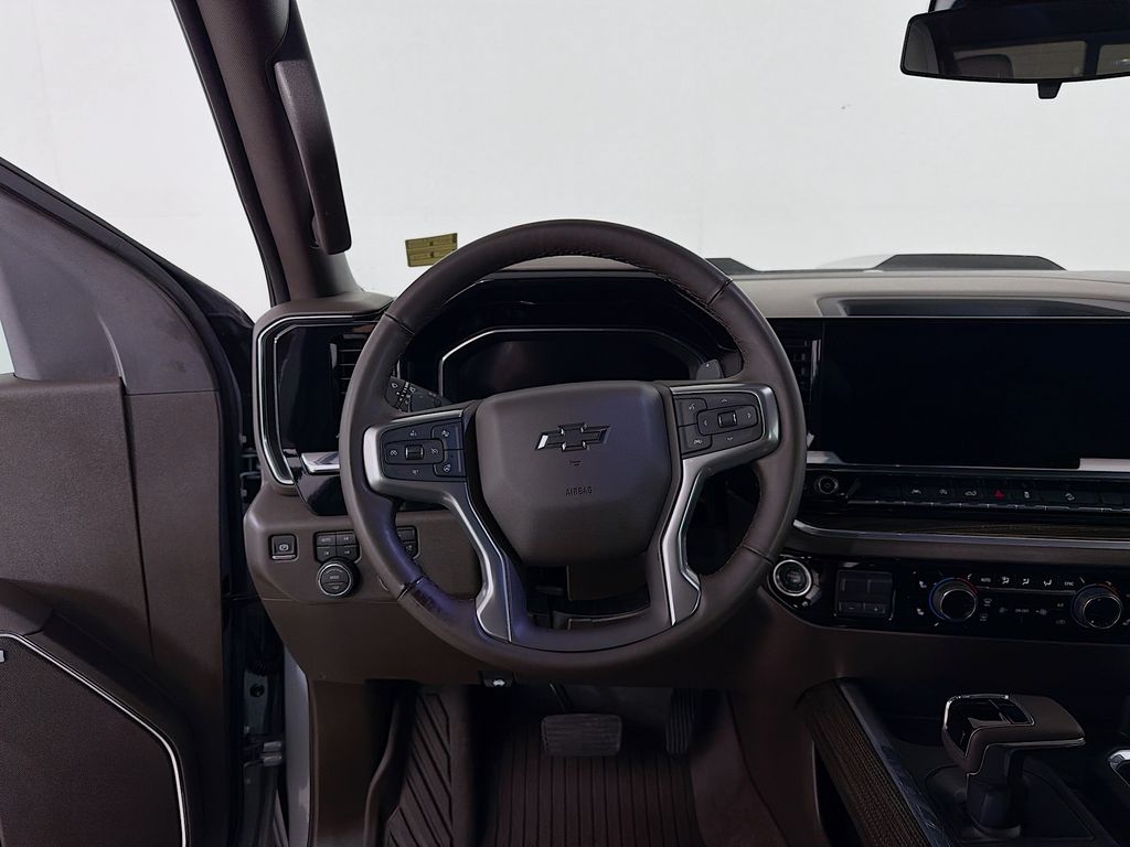 Used 2025 Chevrolet Silverado 1500 Truck