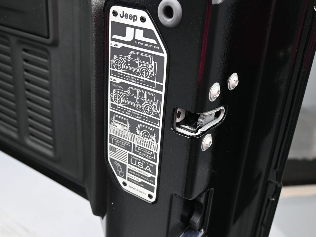 New 2026 black clearcoat Jeep Sport image 29