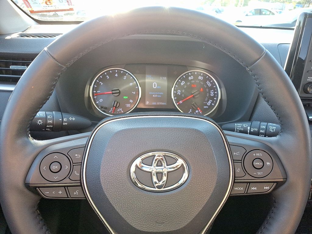 Thumbnail: 2020 Toyota RAV4 - 20