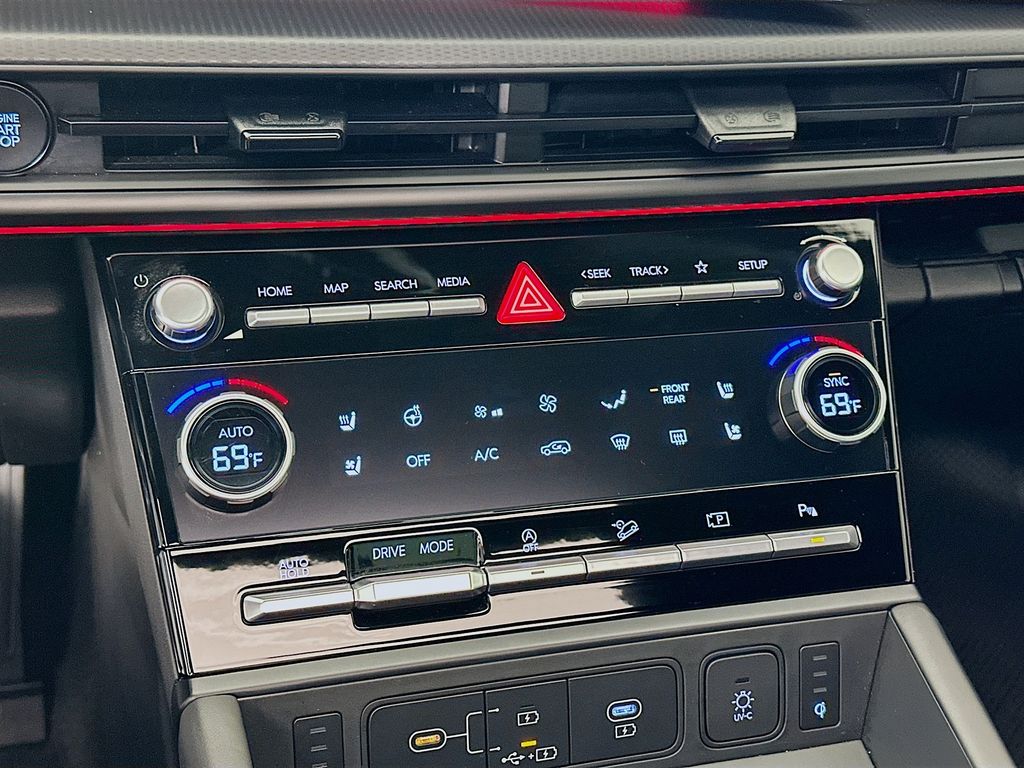 Thumbnail: 2025 Hyundai Santa Fe - 16